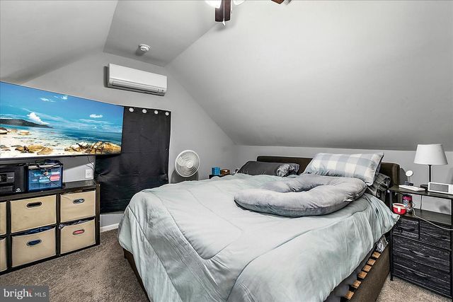 411 E WALNUT ST, Hebron, MD 21830