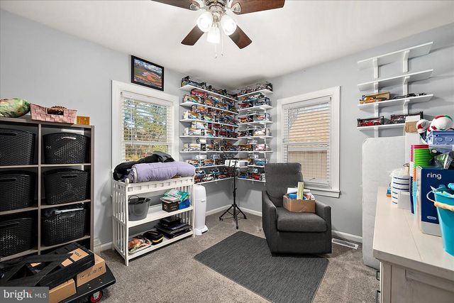 411 E WALNUT ST, Hebron, MD 21830