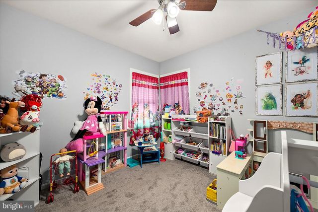 411 E WALNUT ST, Hebron, MD 21830