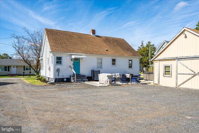 411 E WALNUT ST, Hebron, MD 21830