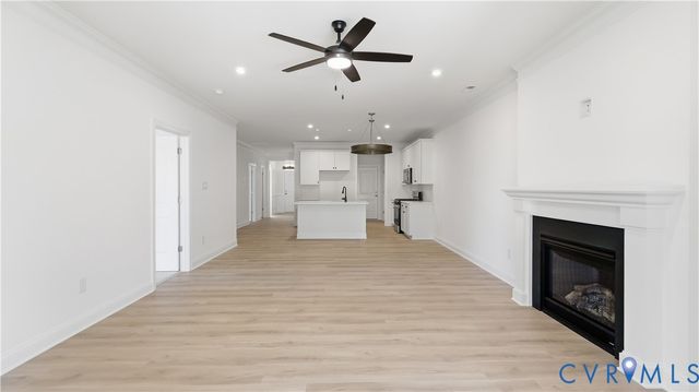 10290 Szalay Ln, Ashland, VA 23005