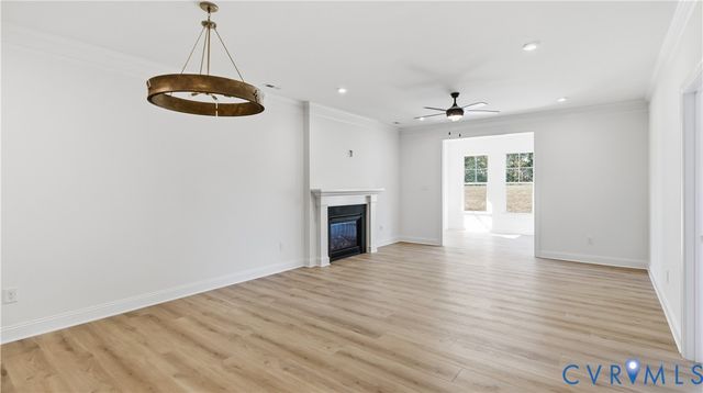 10290 Szalay Ln, Ashland, VA 23005