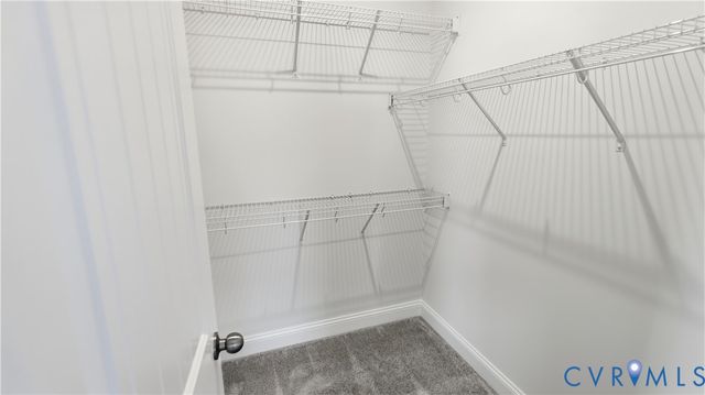 10290 Szalay Ln, Ashland, VA 23005