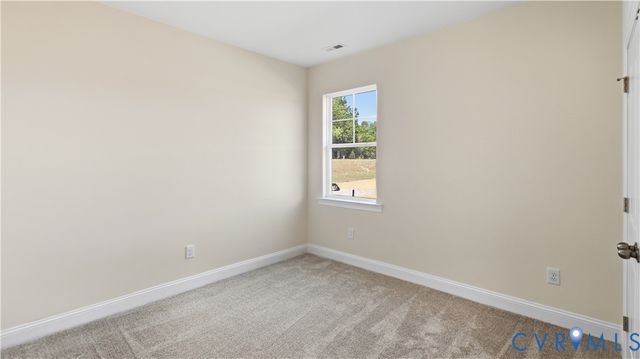 10290 Szalay Ln, Ashland, VA 23005