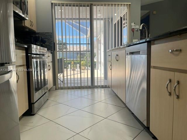 1215 NW Sun Terrace Circle, Port St. Lucie, Port St Lucie, FL 34986