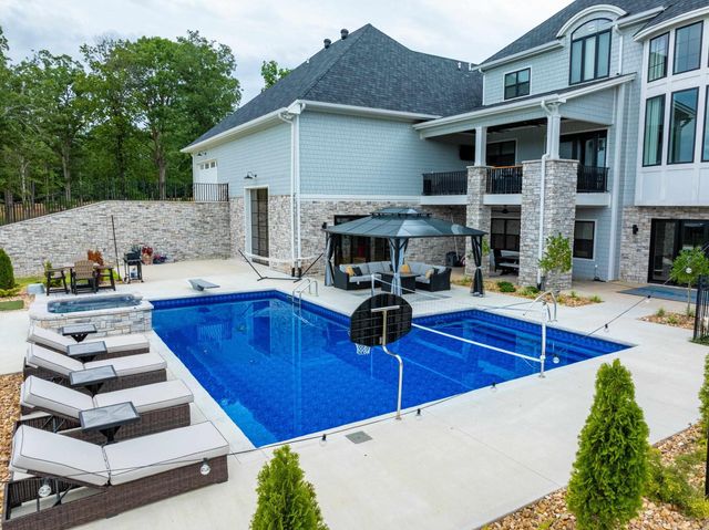 8015 W Hwy 412, Paragould, AR 72450