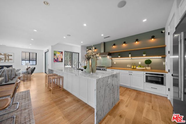 1058 S Plymouth Boulevard, Los Angeles, CA 90019