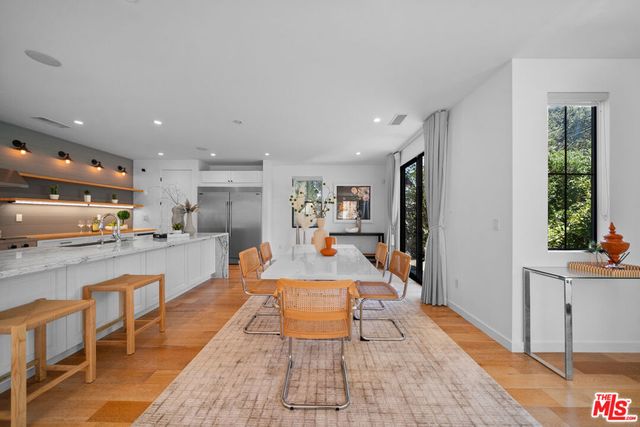 1058 S Plymouth Boulevard, Los Angeles, CA 90019