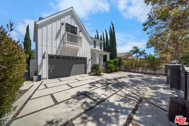 1058 S Plymouth Boulevard, Los Angeles, CA 90019