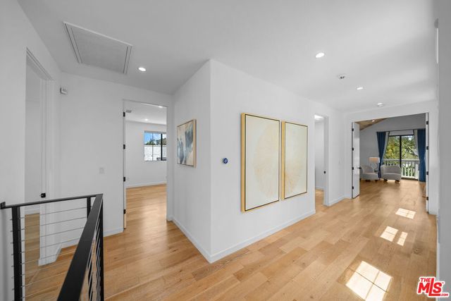 1058 S Plymouth Boulevard, Los Angeles, CA 90019
