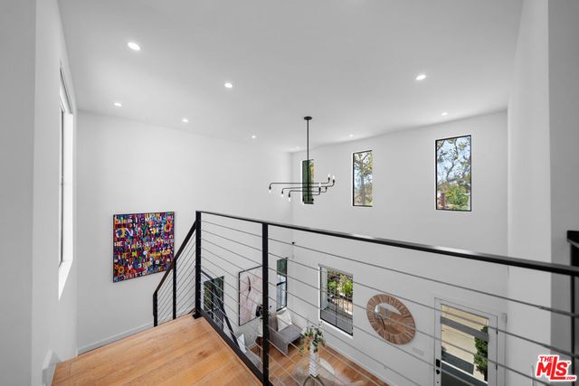 1058 S Plymouth Boulevard, Los Angeles, CA 90019