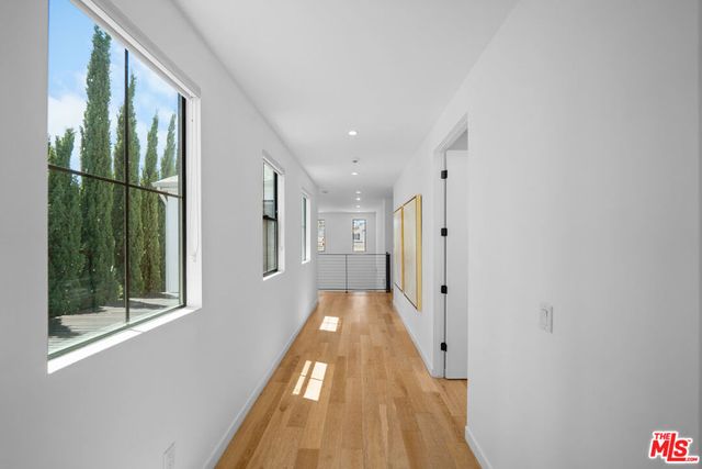 1058 S Plymouth Boulevard, Los Angeles, CA 90019