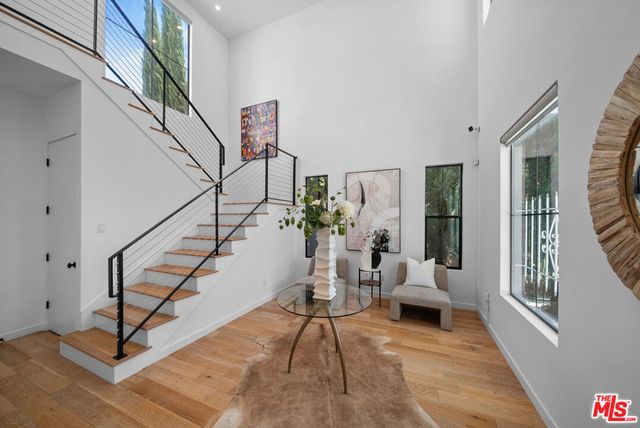 1058 S Plymouth Boulevard, Los Angeles, CA 90019