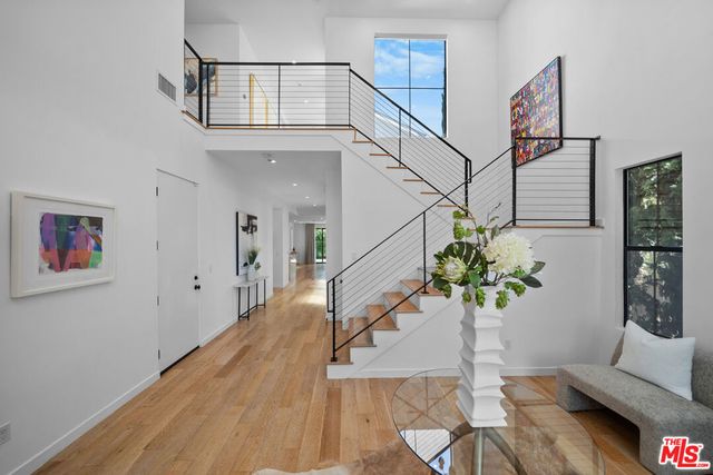 1058 S Plymouth Boulevard, Los Angeles, CA 90019