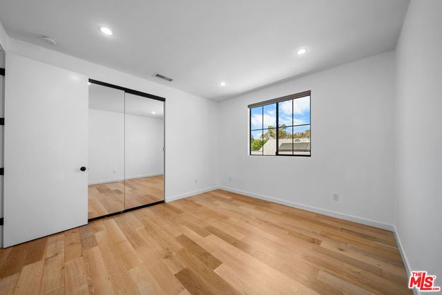 1058 S Plymouth Boulevard, Los Angeles, CA 90019