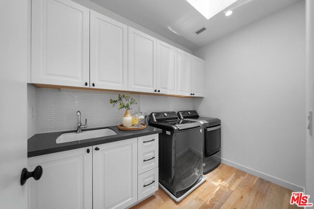 1058 S Plymouth Boulevard, Los Angeles, CA 90019