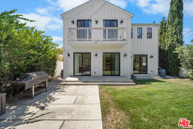 1058 S Plymouth Boulevard, Los Angeles, CA 90019
