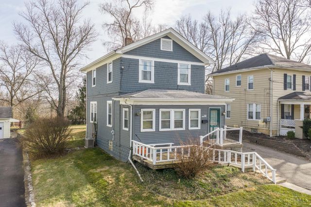 1118 Burns Avenue, Cincinnati, OH 45215