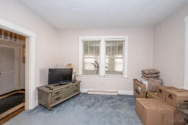 1118 Burns Avenue, Cincinnati, OH 45215