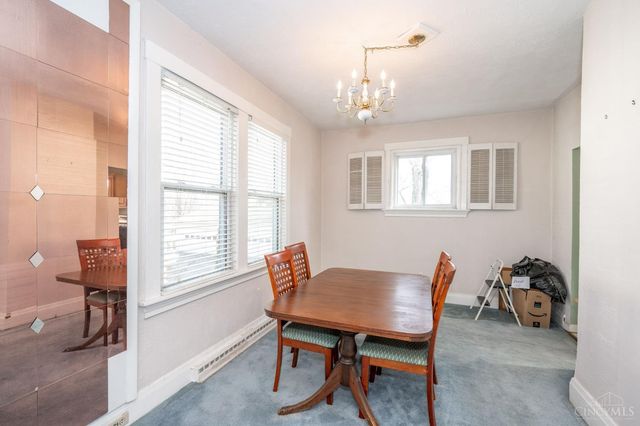 1118 Burns Avenue, Cincinnati, OH 45215