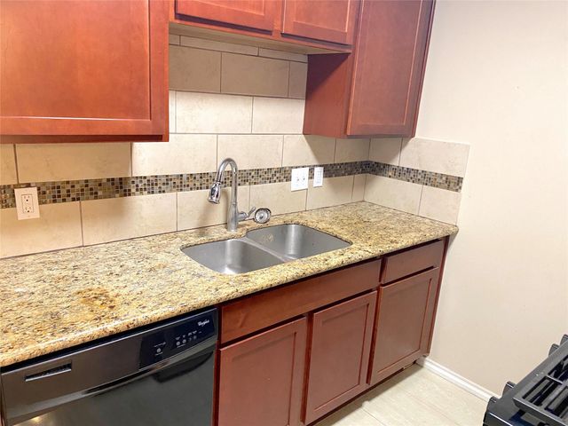4001 Austin Street 3, Houston, TX 77004
