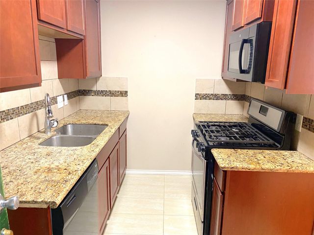 4001 Austin Street 3, Houston, TX 77004