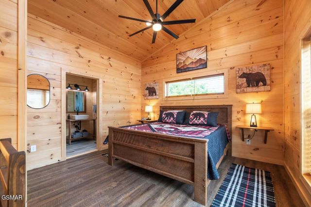 850 Blue Herring Way, Sevierville, TN 37876