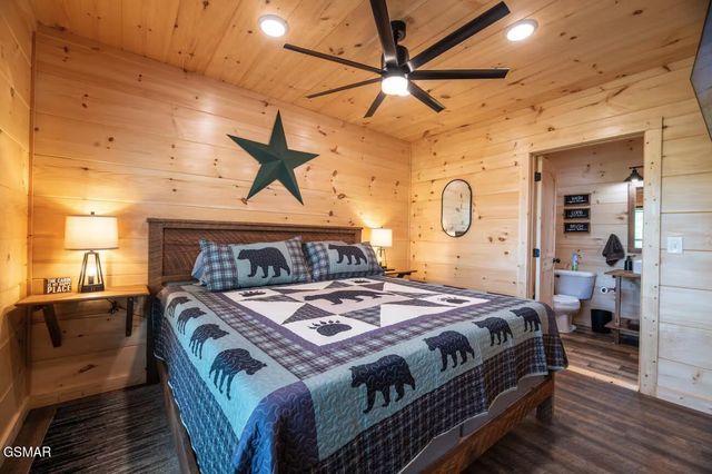 850 Blue Herring Way, Sevierville, TN 37876