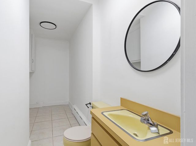 172 Main Street, South River, NJ 08882