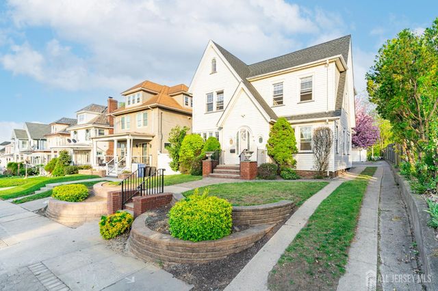 172 Main Street, South River, NJ 08882