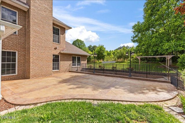 1288 North Austin Springs Road, Piney Flats, TN 37686