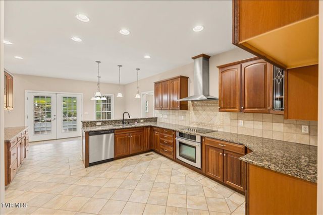 1288 North Austin Springs Road, Piney Flats, TN 37686