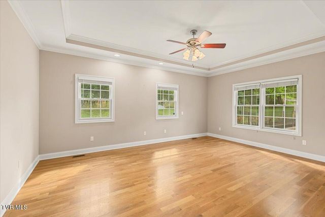 1288 North Austin Springs Road, Piney Flats, TN 37686