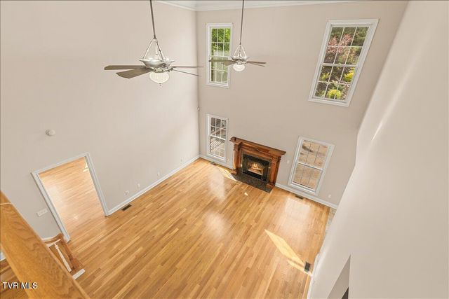 1288 North Austin Springs Road, Piney Flats, TN 37686
