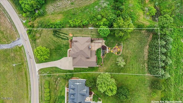 1288 North Austin Springs Road, Piney Flats, TN 37686