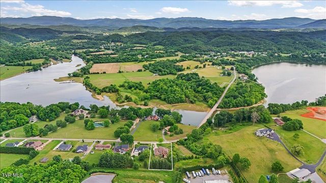 1288 North Austin Springs Road, Piney Flats, TN 37686