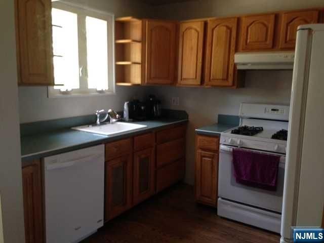 3-33 CYRIL Avenue, Fair Lawn, NJ 07410