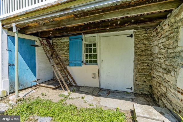 350 GOLF RD, Myerstown, PA 17067