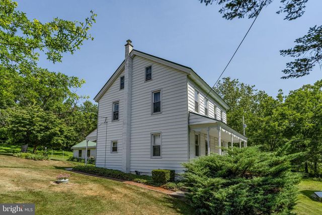 350 GOLF RD, Myerstown, PA 17067