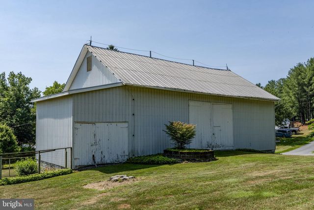 350 GOLF RD, Myerstown, PA 17067
