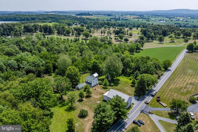 350 GOLF RD, Myerstown, PA 17067
