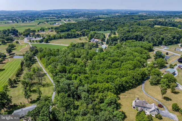 350 GOLF RD, Myerstown, PA 17067