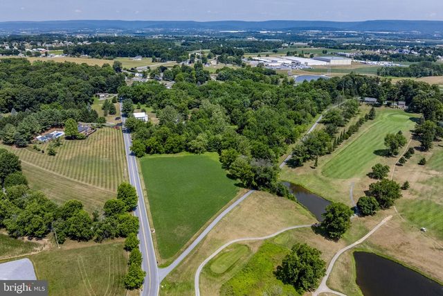 350 GOLF RD, Myerstown, PA 17067