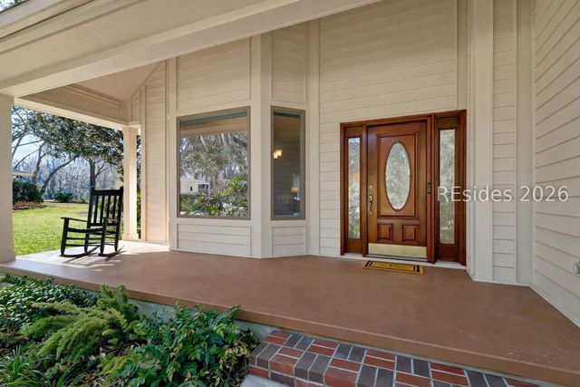 4 Florencia Ct, Hilton Head Island, SC 29926