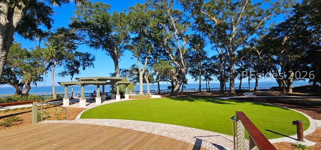 4 Florencia Ct, Hilton Head Island, SC 29926
