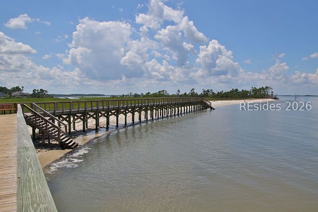4 Florencia Ct, Hilton Head Island, SC 29926