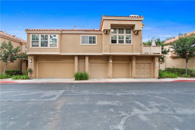 16 Magellan Aisle, Irvine, CA 92620