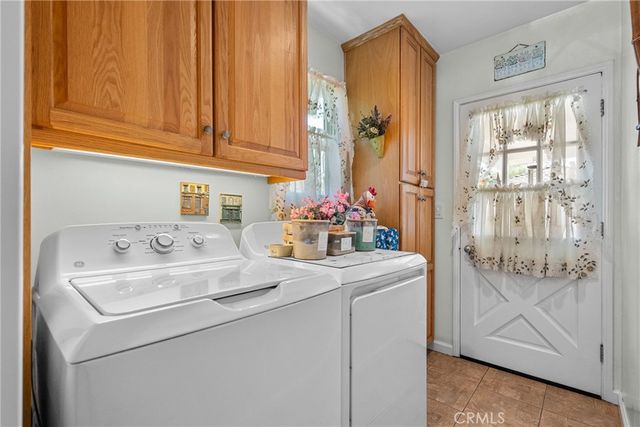 2641 N Buena Vista Street, Burbank, CA 91504
