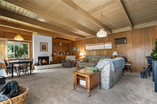 2641 N Buena Vista Street, Burbank, CA 91504