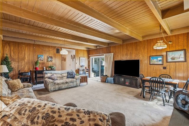 2641 N Buena Vista Street, Burbank, CA 91504